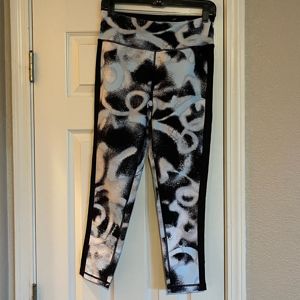 DKNY Capri Leggings